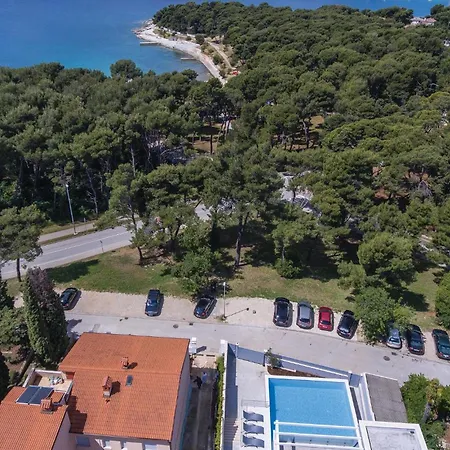 Gorgeous In * Pula